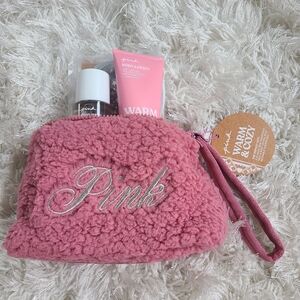 Victoria's Secret PINK Warm and Cozy Gift Set